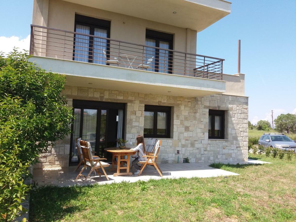 Villa Alkyoni House In Áfitos Extérieur photo